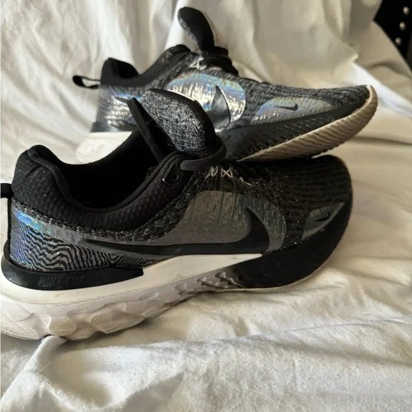 Nike React running shoes size 8 womens - Picture 3 of 7
